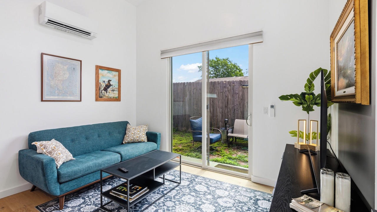Photo of Livingroom in Highland