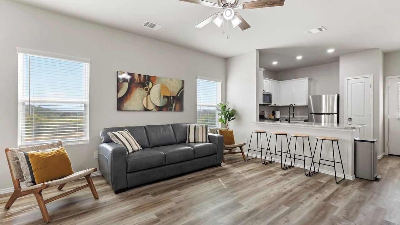 Photo of Livingroom in Castroville