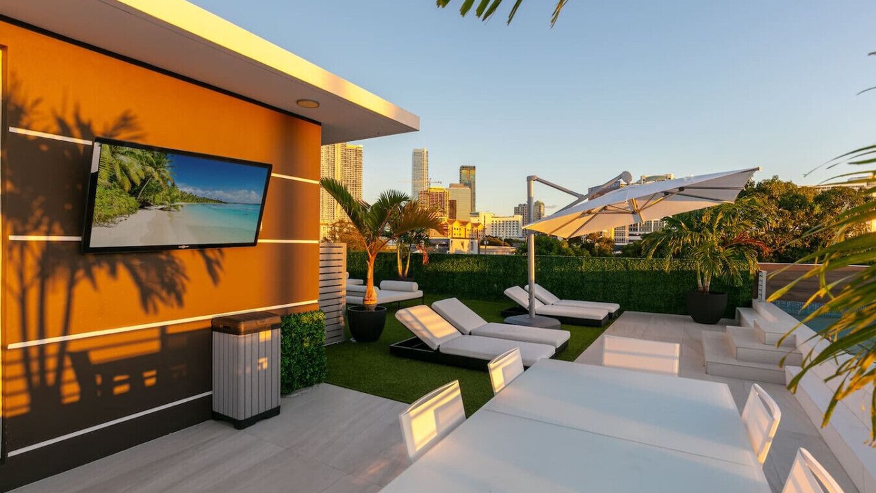 Photo of Patio Balcony in The Roads