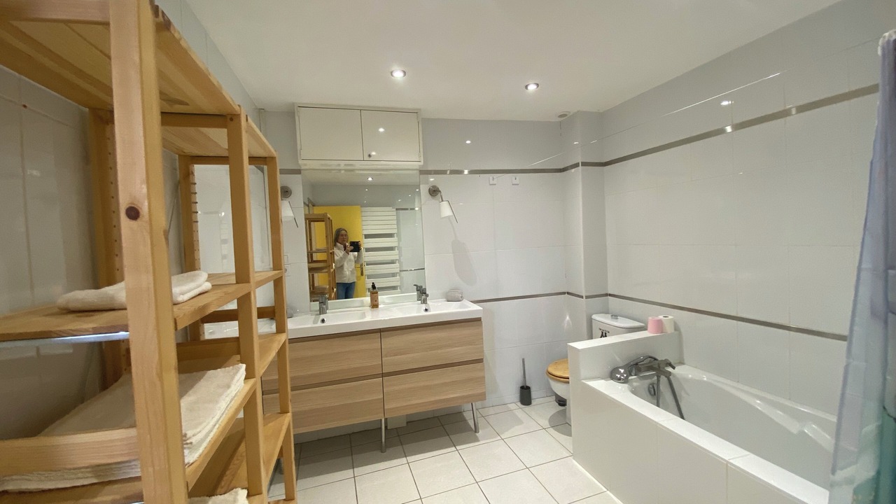 Photo of Bathroom in Anse