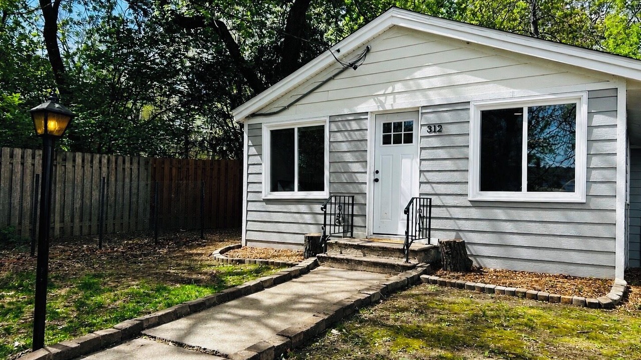 Photo of Outdoor in Birchwood Village