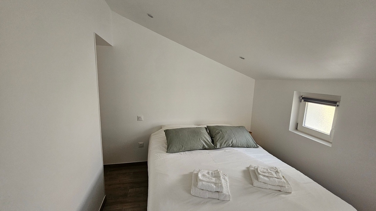 Photo of Bedroom in Rue