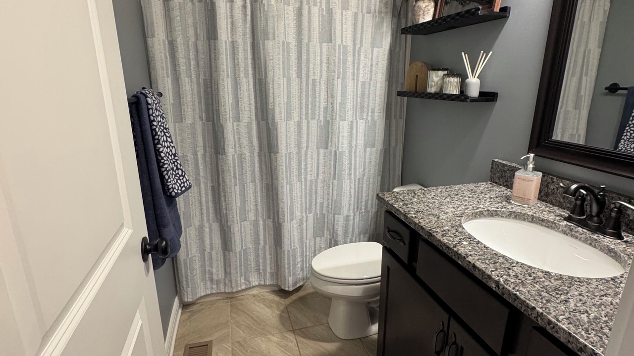 Photo of Bathroom in Speed