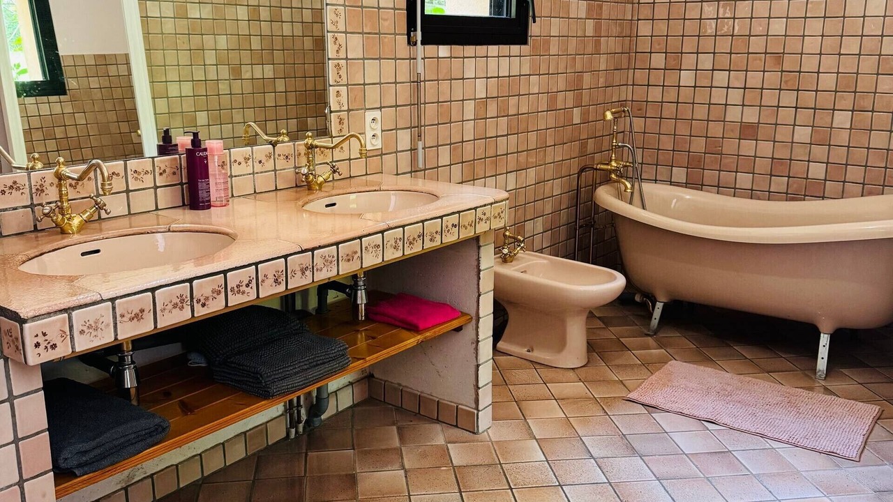 Photo of Bathroom in Fabras