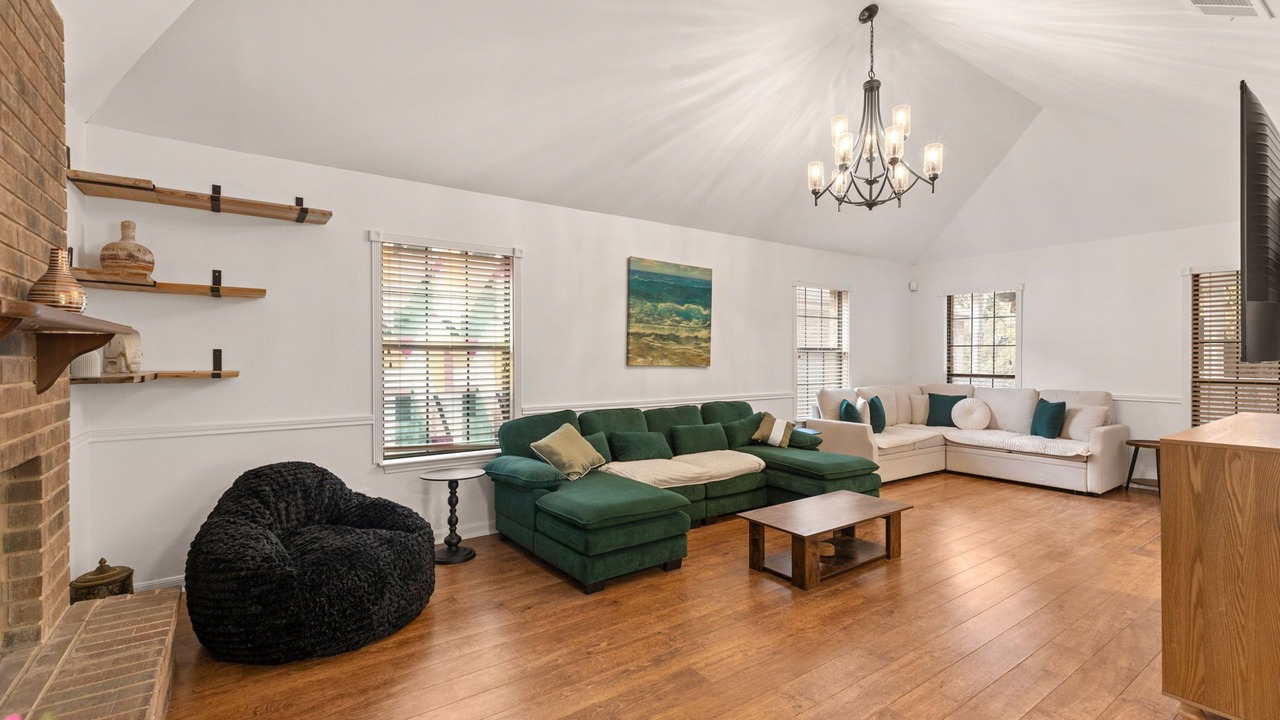 Photo of Livingroom in North San Antonio - SAT