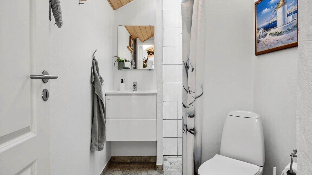 Photo of Bathroom in Brovst