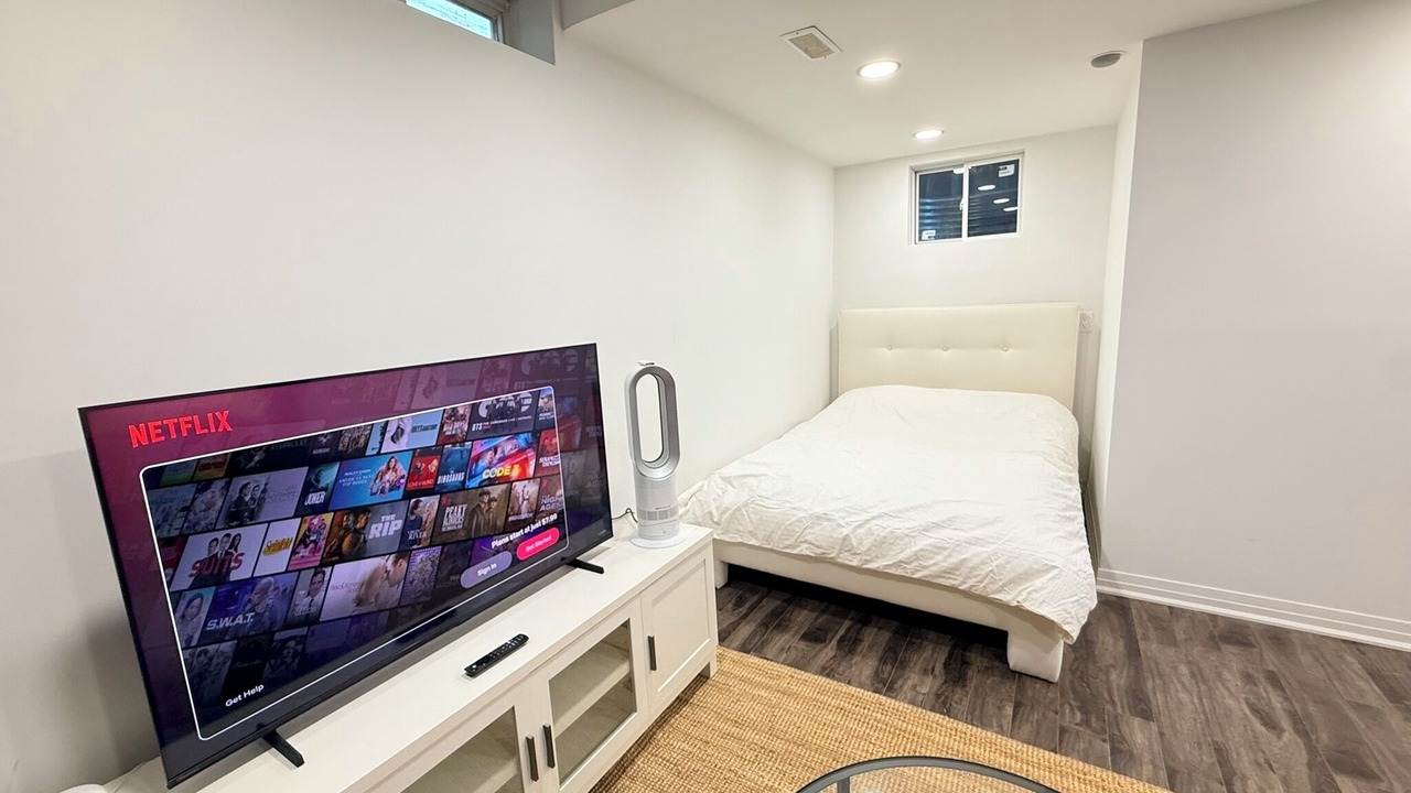 Photo of Bedroom in Ajax