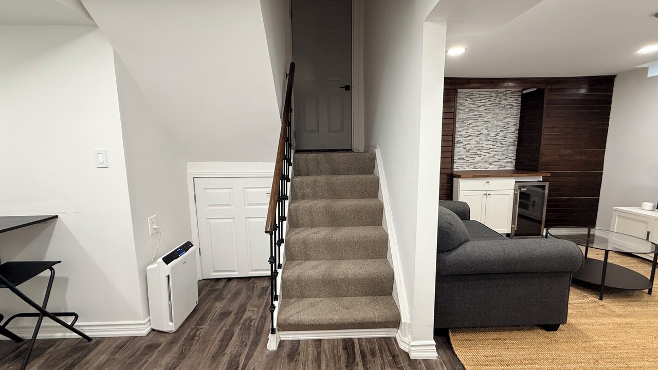 Photo of Livingroom in Ajax