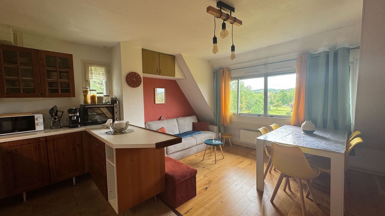 Photo of Livingroom in Clair Valon