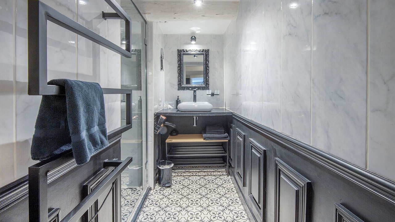 Photo of Bathroom in Les Grands Carmes