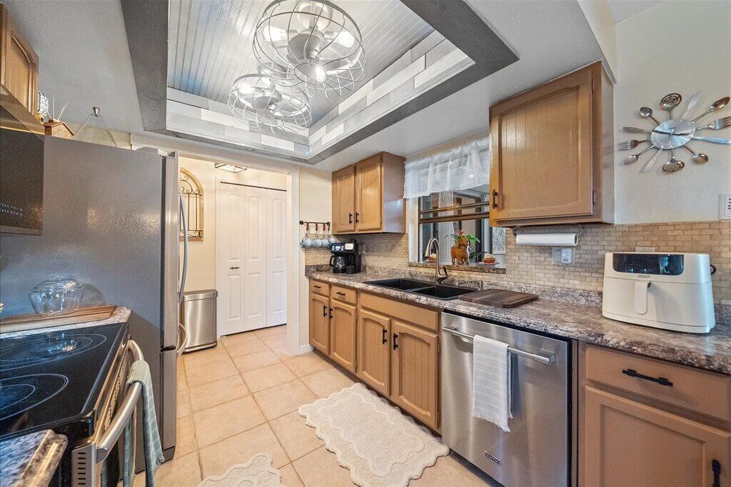 Photo of Kitchen in Lake Sarasota
