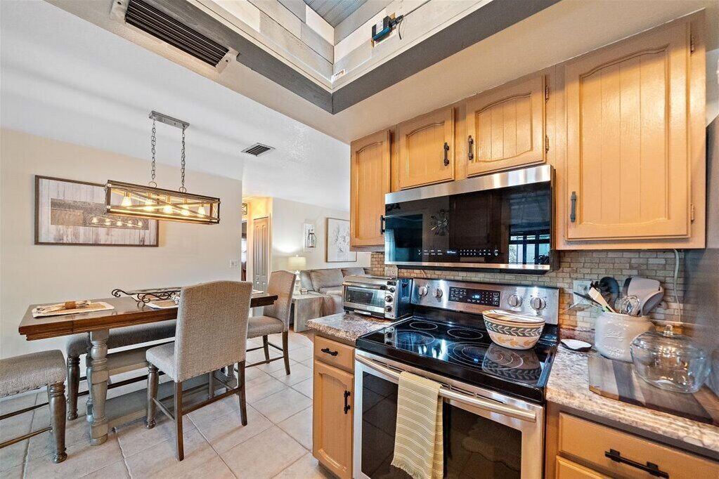Photo of Kitchen in Lake Sarasota