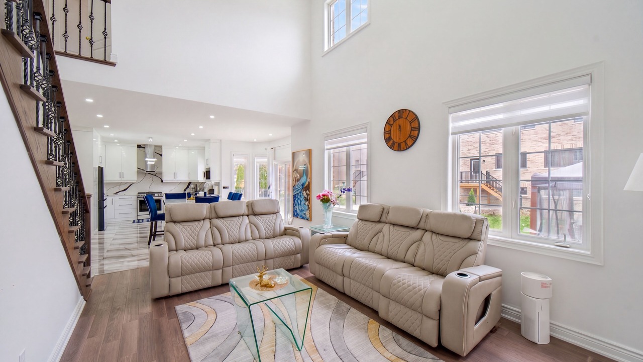 Photo of Livingroom in Brampton