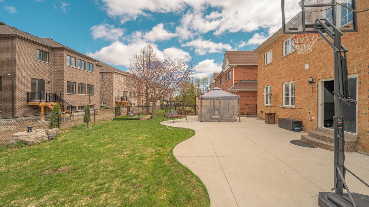 Photo of Outdoor in Brampton