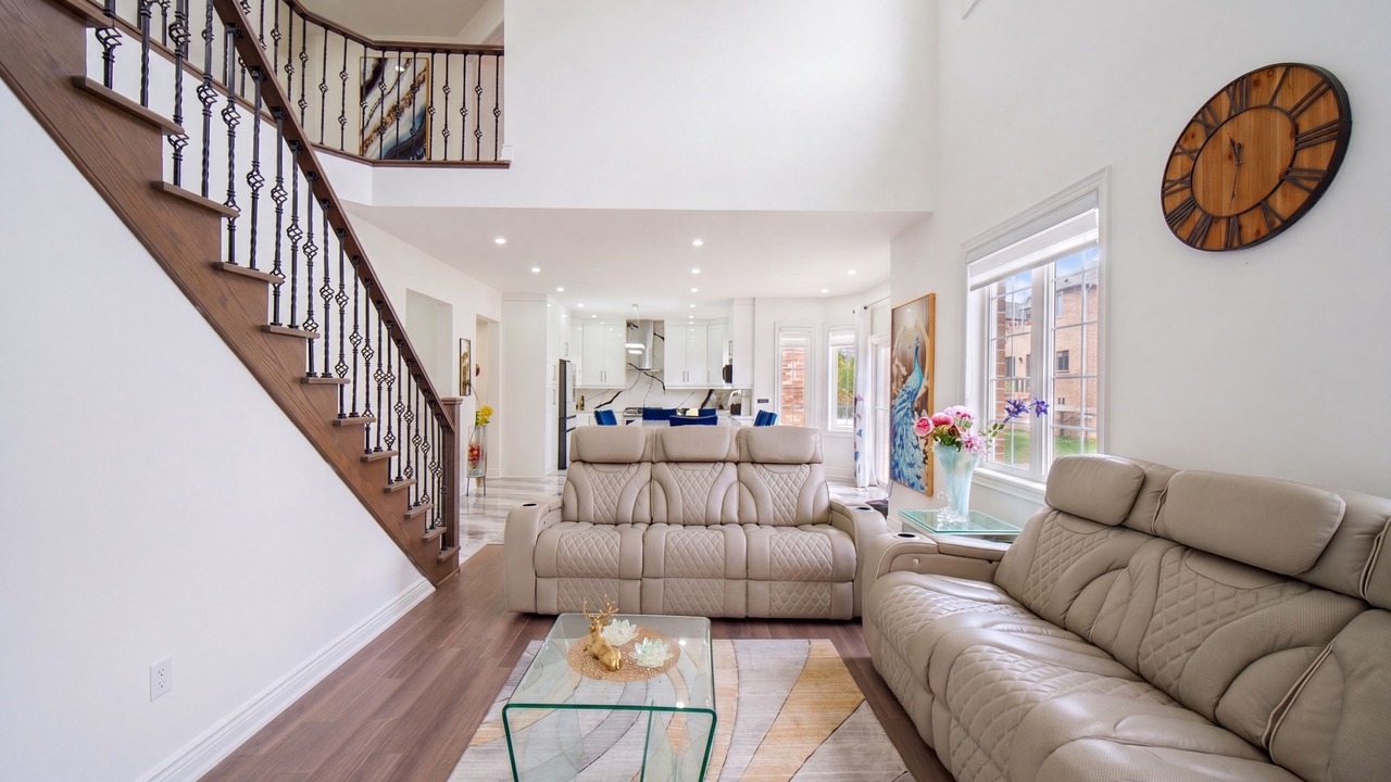 Photo of Livingroom in Brampton