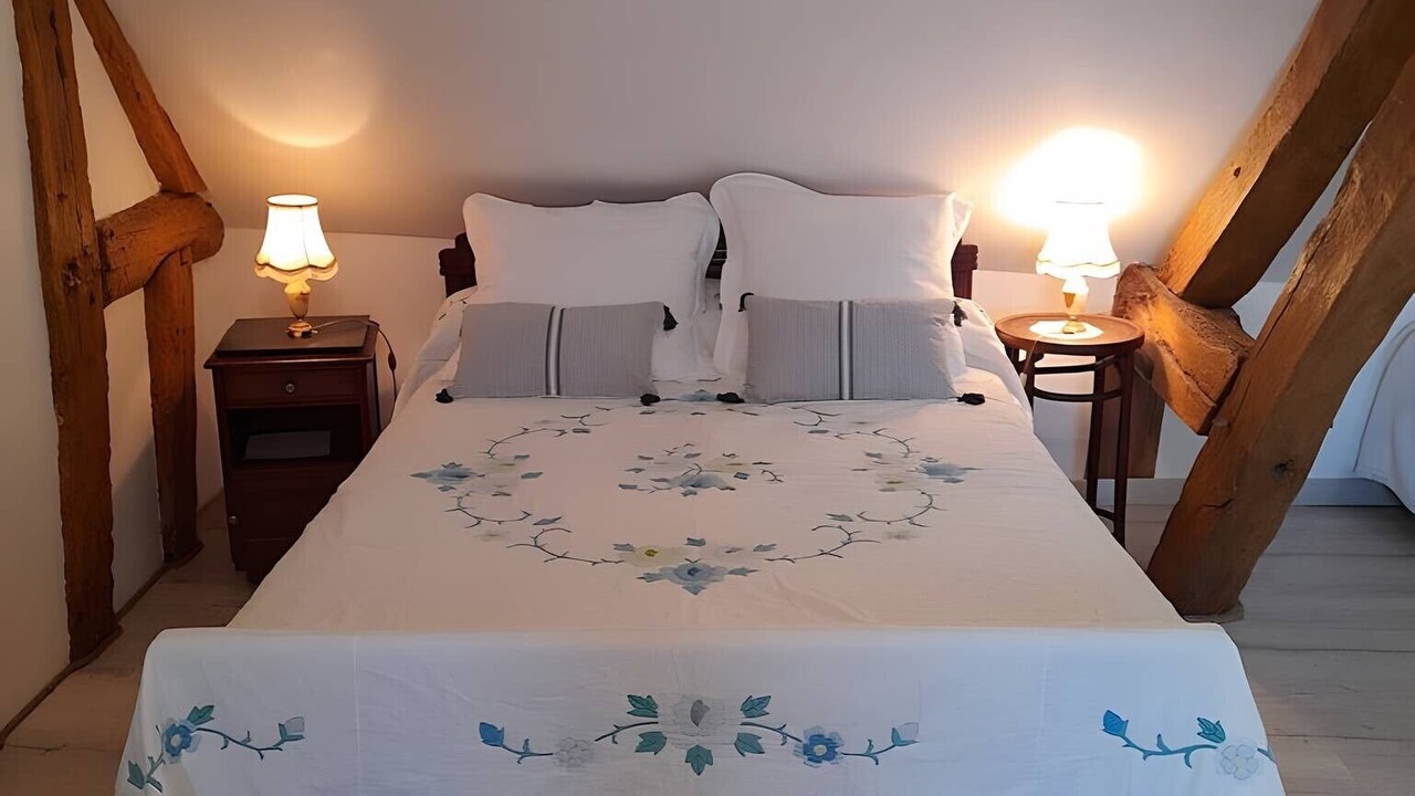 Photo of Bedroom in Saint-Bon