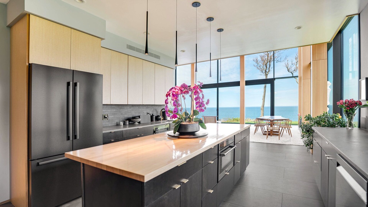 Photo of Kitchen in Baiting Hollow