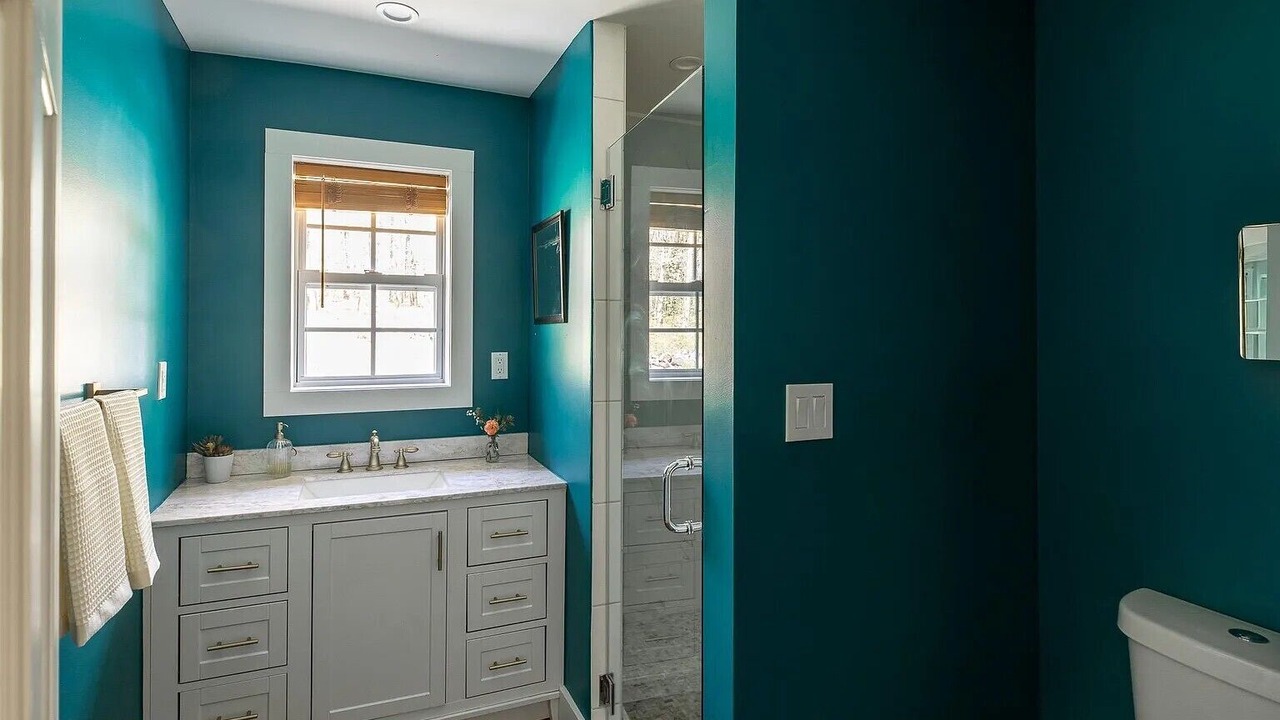 Photo of Bathroom in Debruce