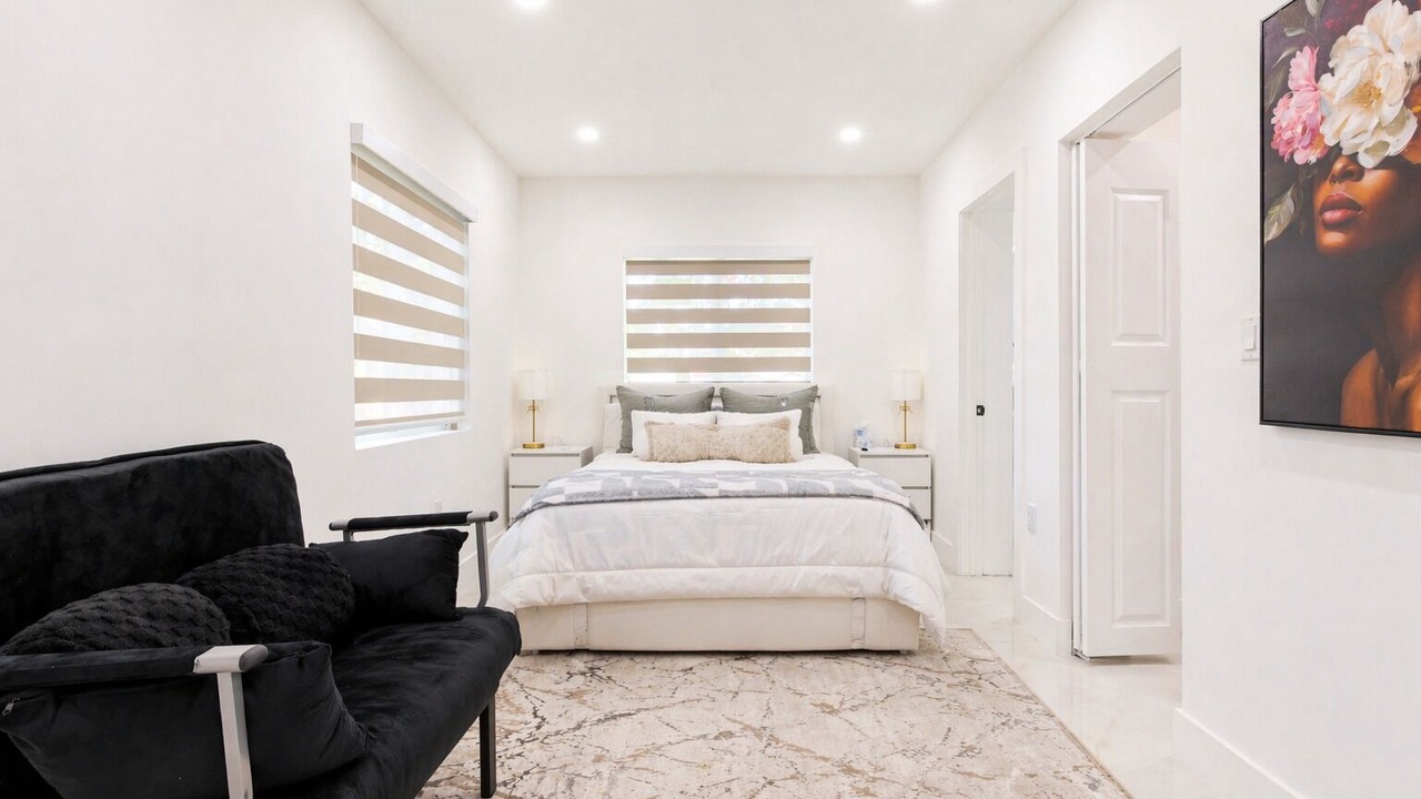 Photo of Bedroom in Miami Springs