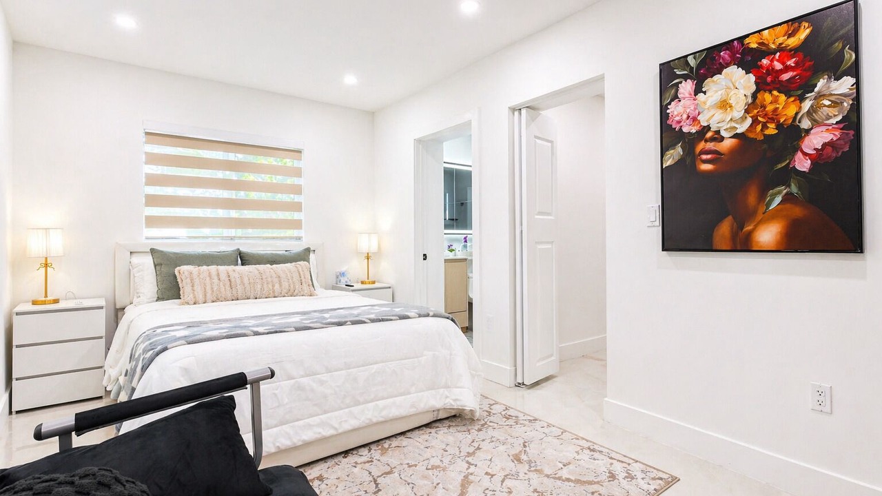 Photo of Bedroom in Miami Springs