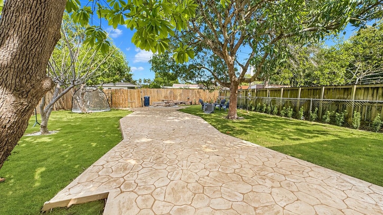 Photo of Outdoor in Miami Springs