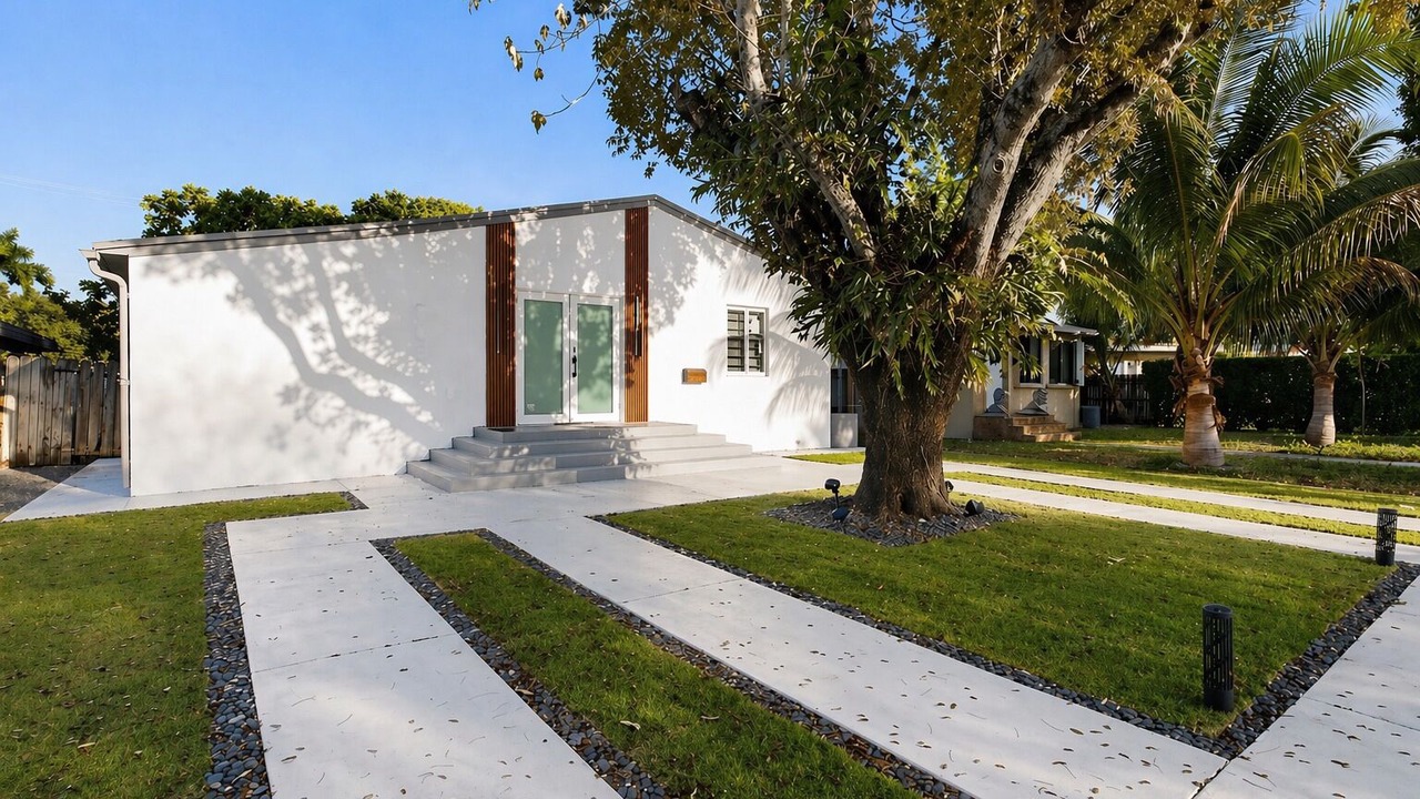 Photo of Outdoor in Miami Springs