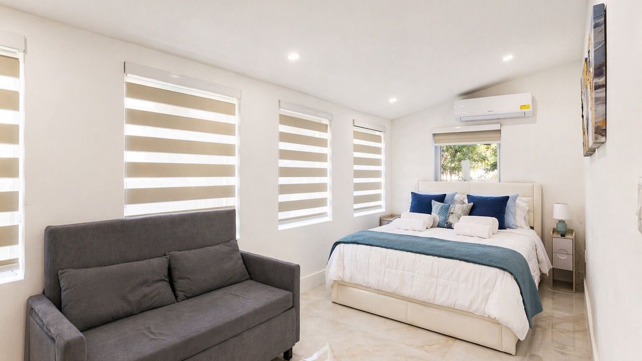 Photo of Bedroom in Miami Springs