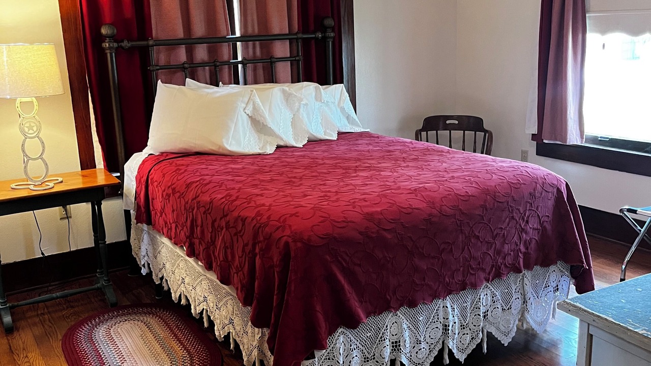Photo of Bedroom in Flatonia