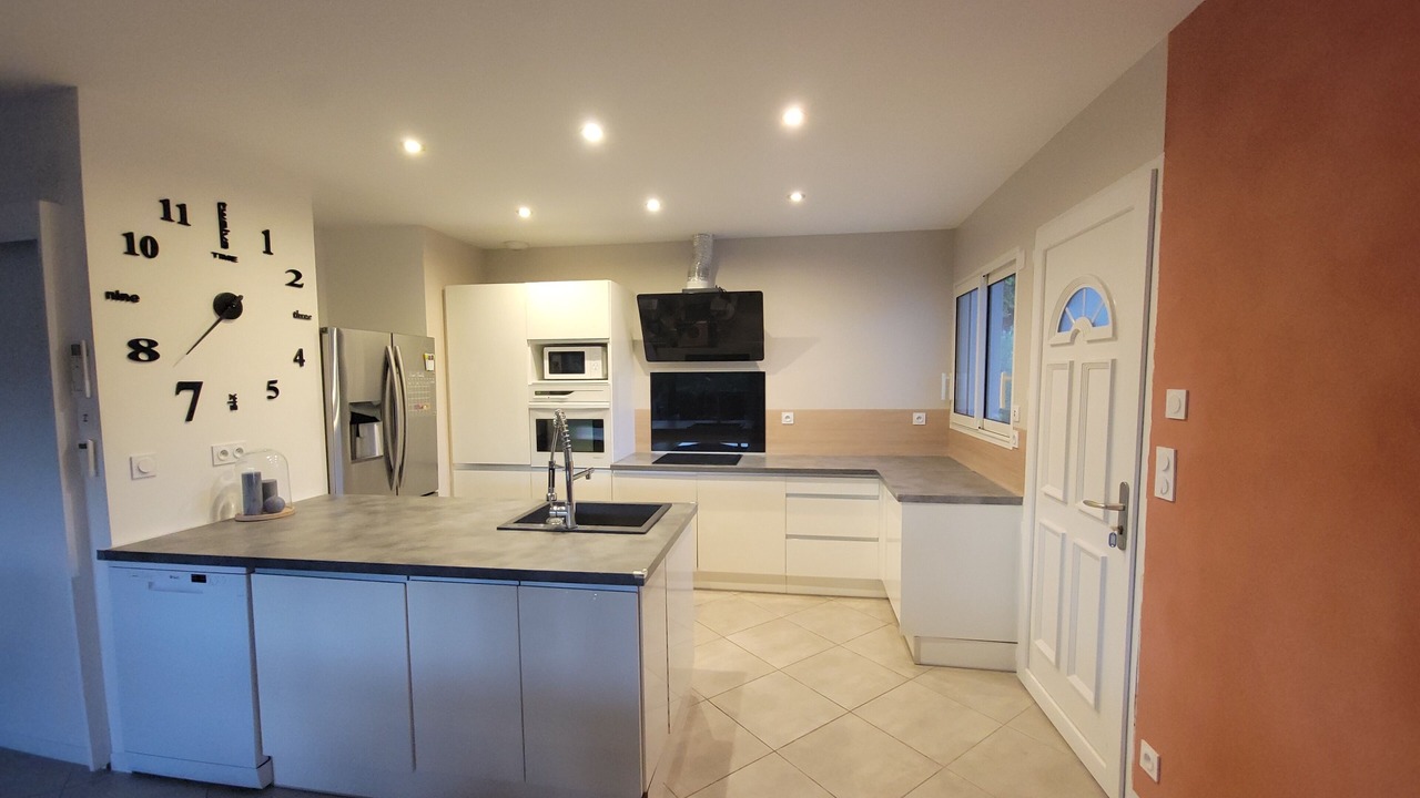 Photo of Kitchen in Saint-Etienne-de-Fontbellon