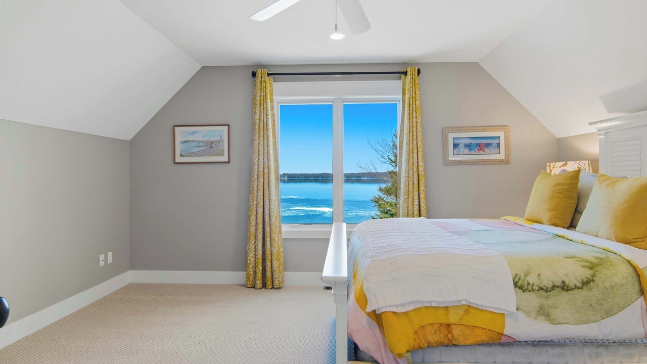 Photo of Bedroom in Alden