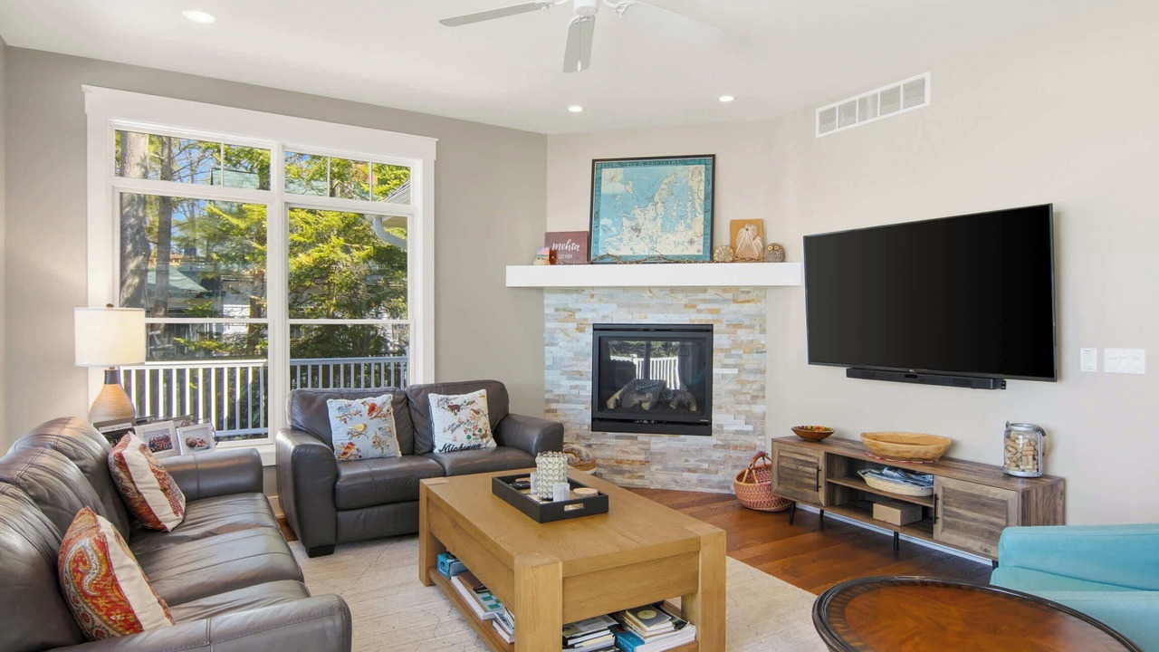 Photo of Livingroom in Alden