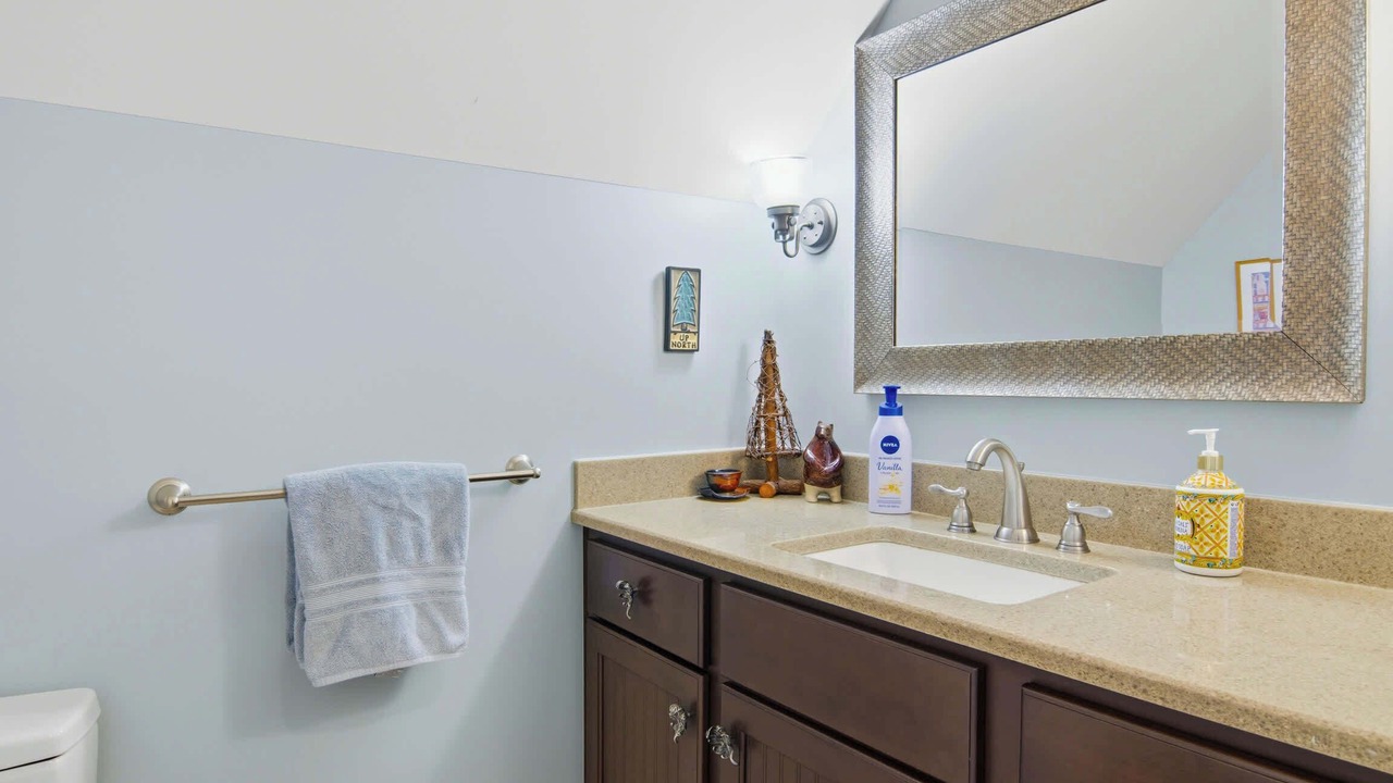 Photo of Bathroom in Alden