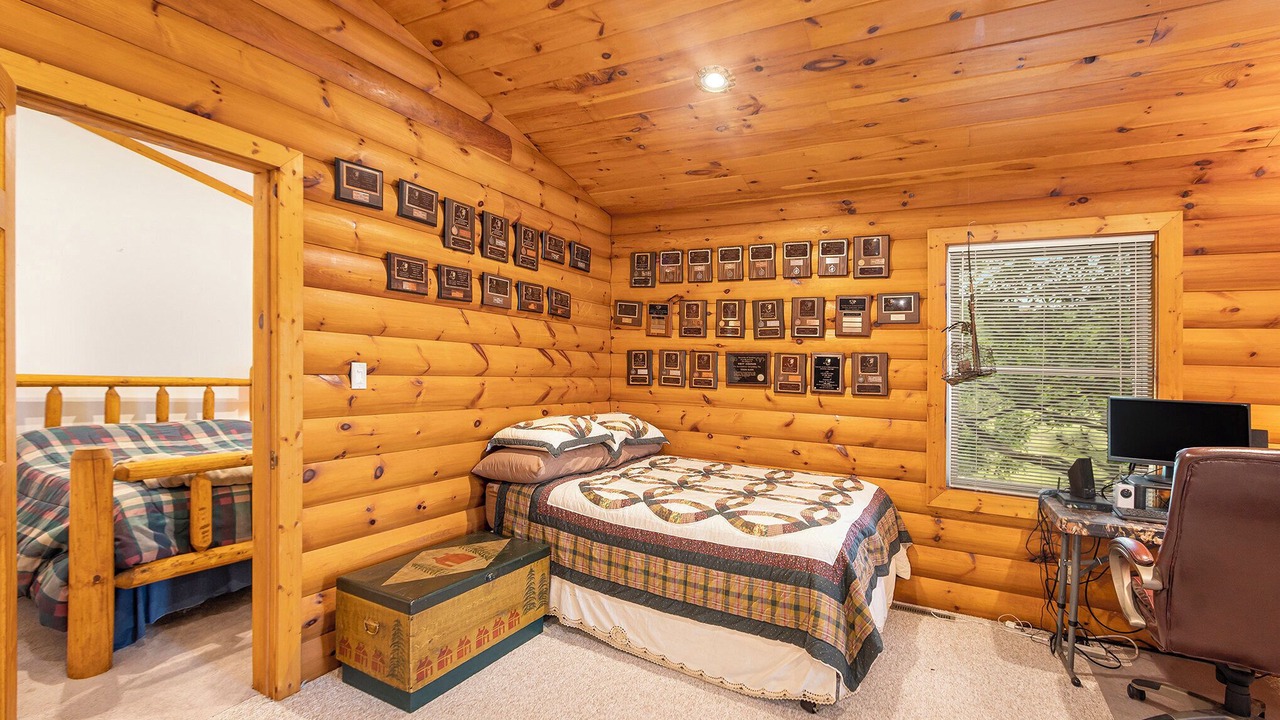 Photo of Bedroom in Hart
