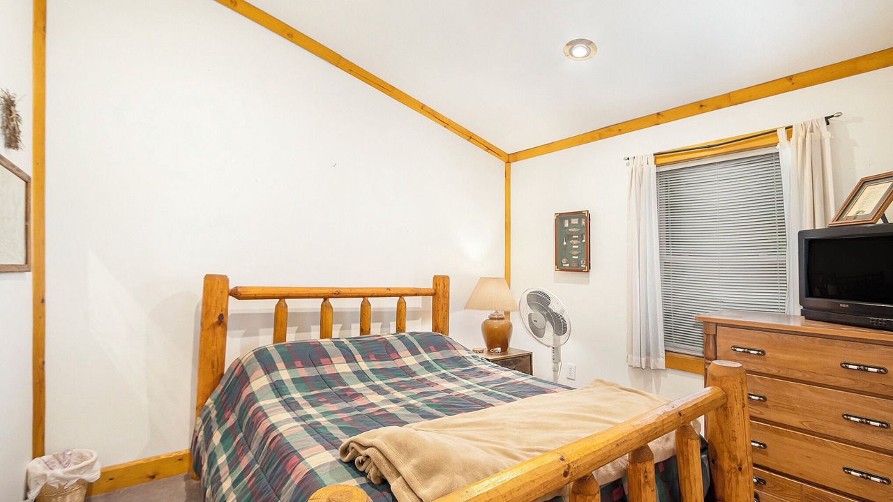 Photo of Bedroom in Hart