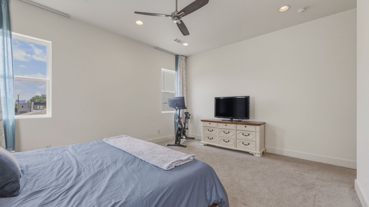 Photo of Bedroom in Old East Dallas