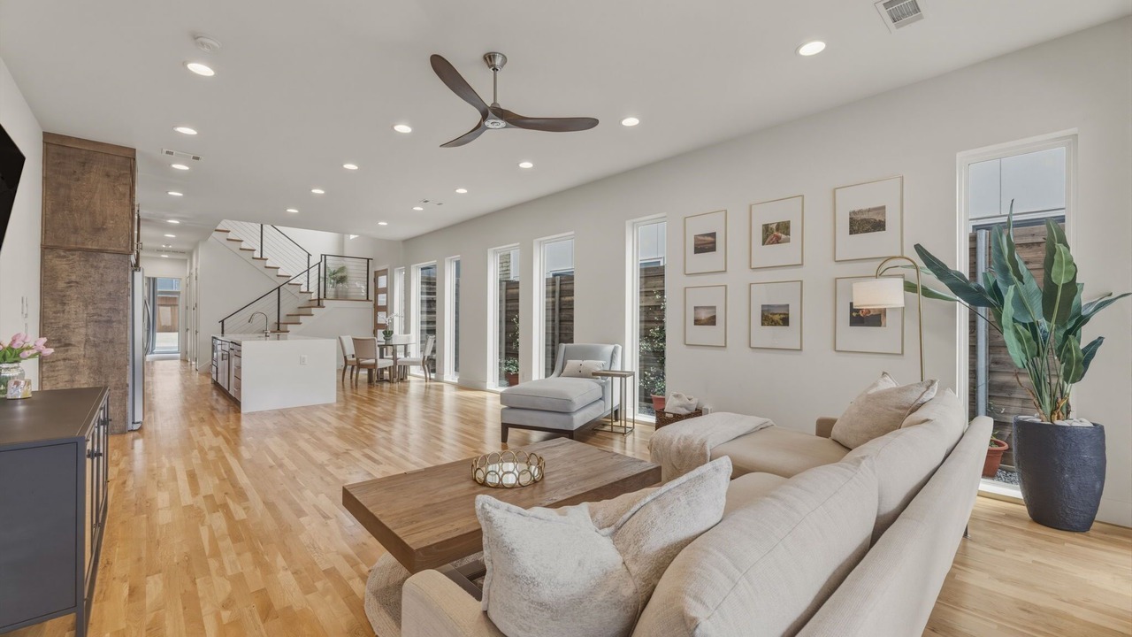 Photo of Livingroom in Old East Dallas