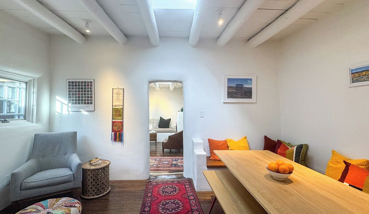 Photo of Livingroom in Historic Eastside