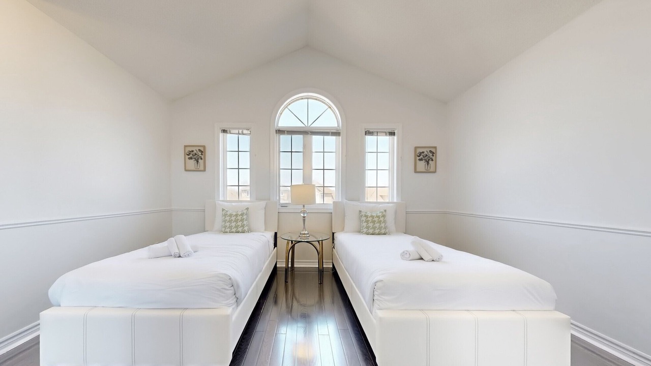 Photo of Bedroom in Richmond Hill