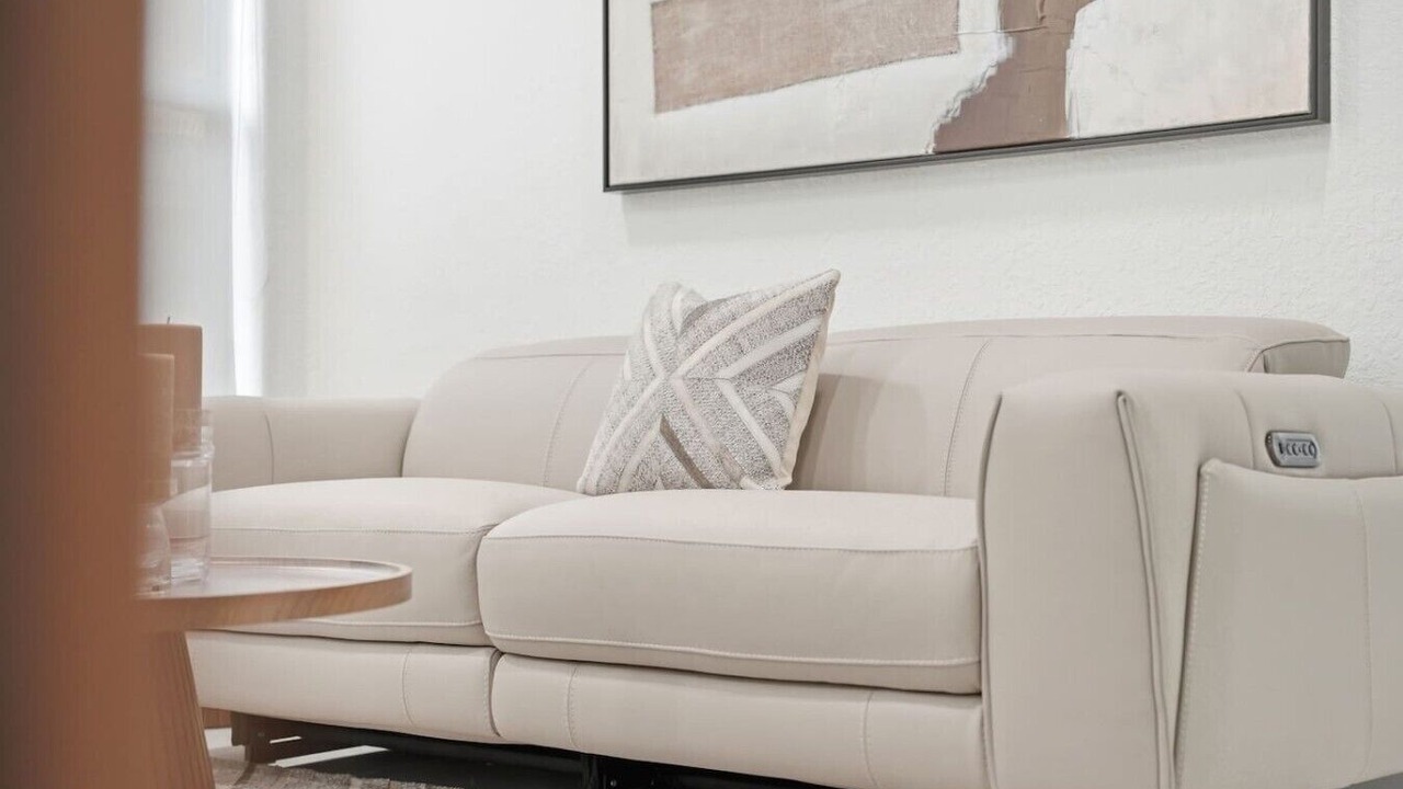 Photo of Livingroom in Miami Gardens