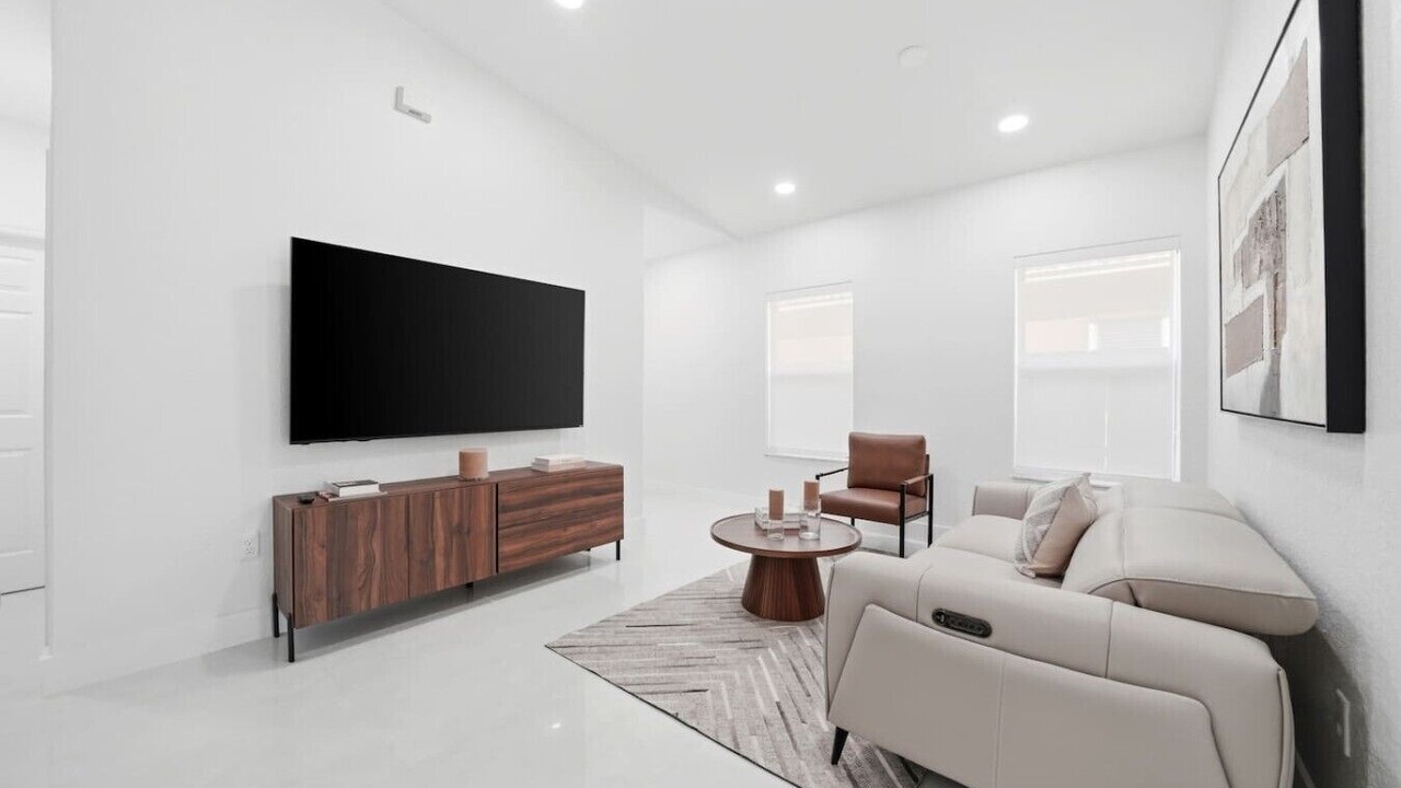 Photo of Livingroom in Miami Gardens