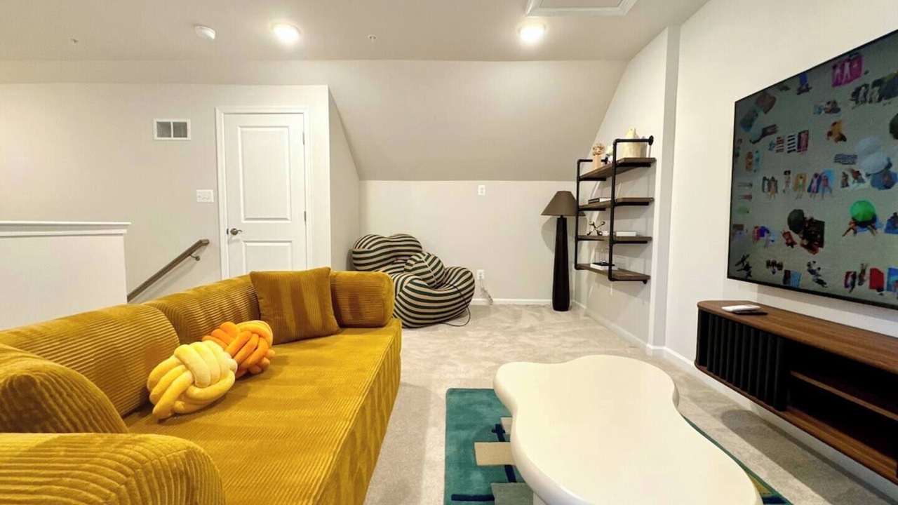 Photo of Livingroom in Upper Marlboro