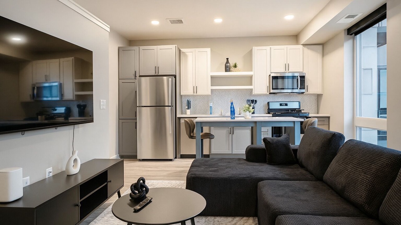 Photo of Livingroom in West Seventh