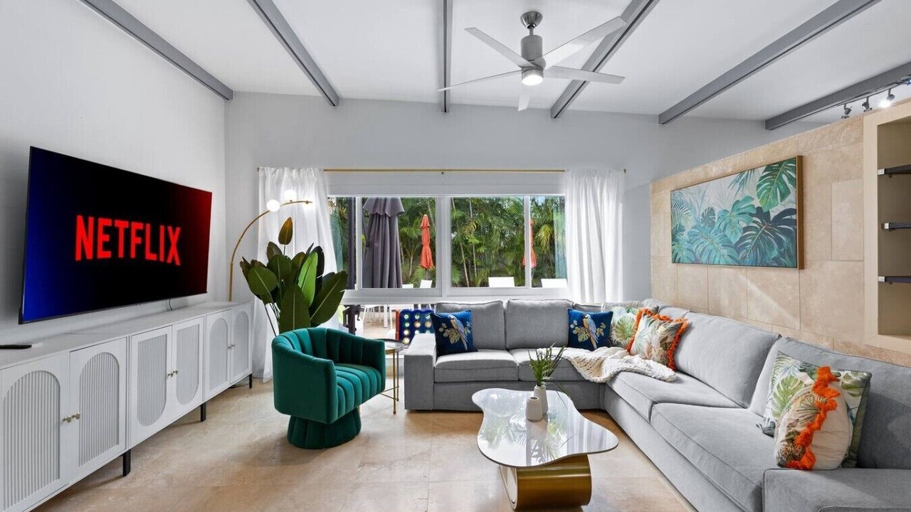 Photo of Livingroom in Wilton Manors