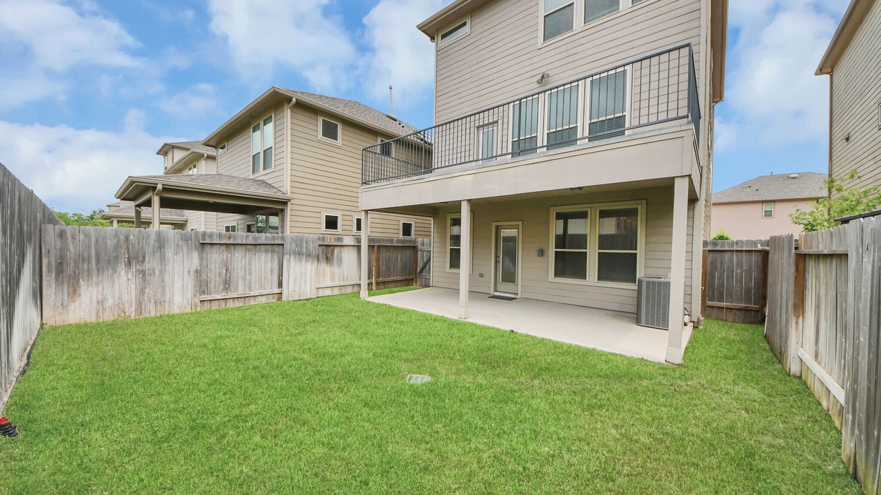 Photo of Outdoor in Woodlake - Briar Meadow