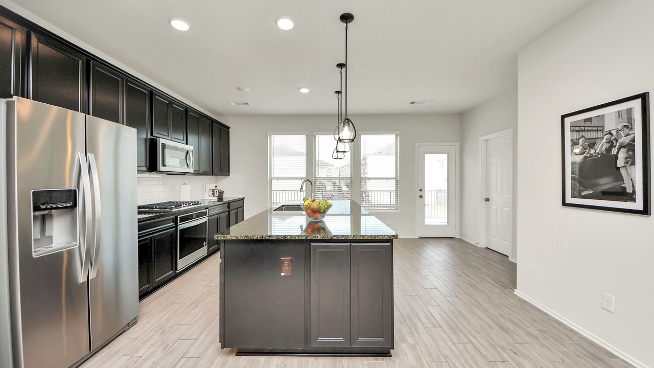 Photo of Kitchen in Woodlake - Briar Meadow