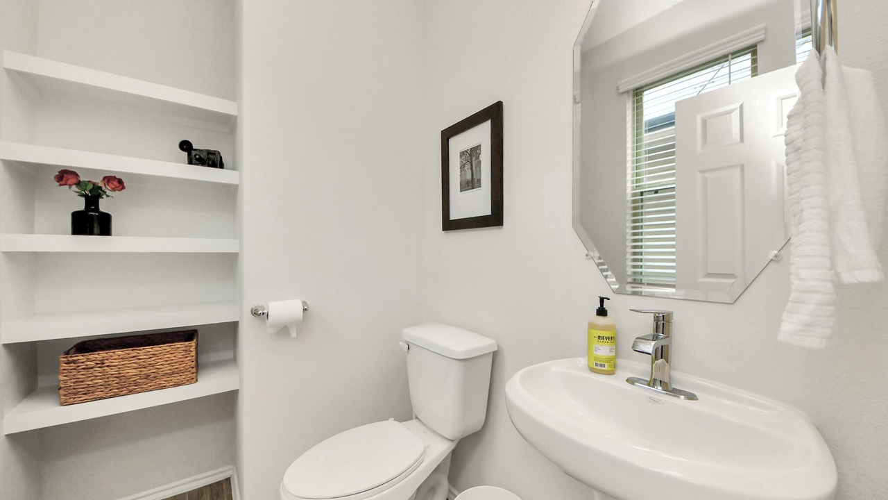 Photo of Bathroom in Woodlake - Briar Meadow