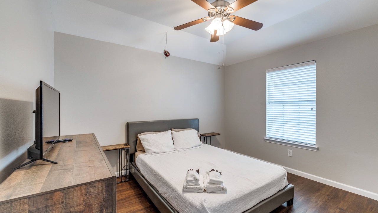 Photo of Bedroom in Tarrant County