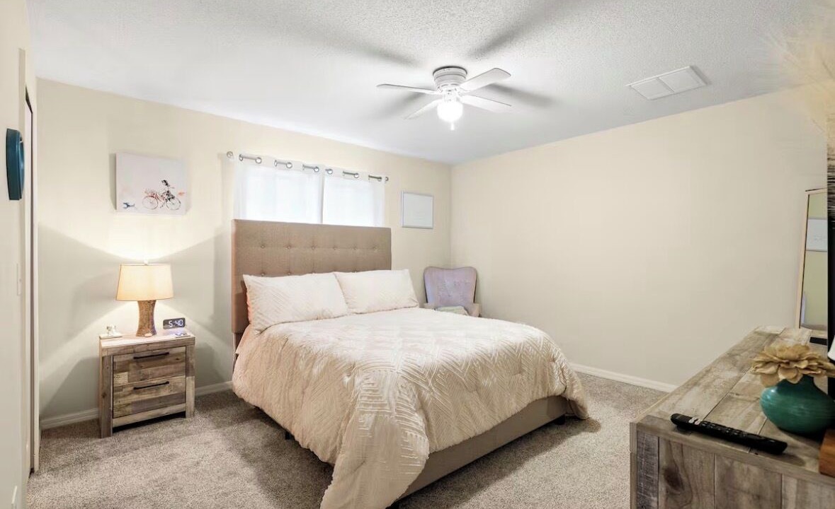 Photo of Bedroom in Grand Oaks