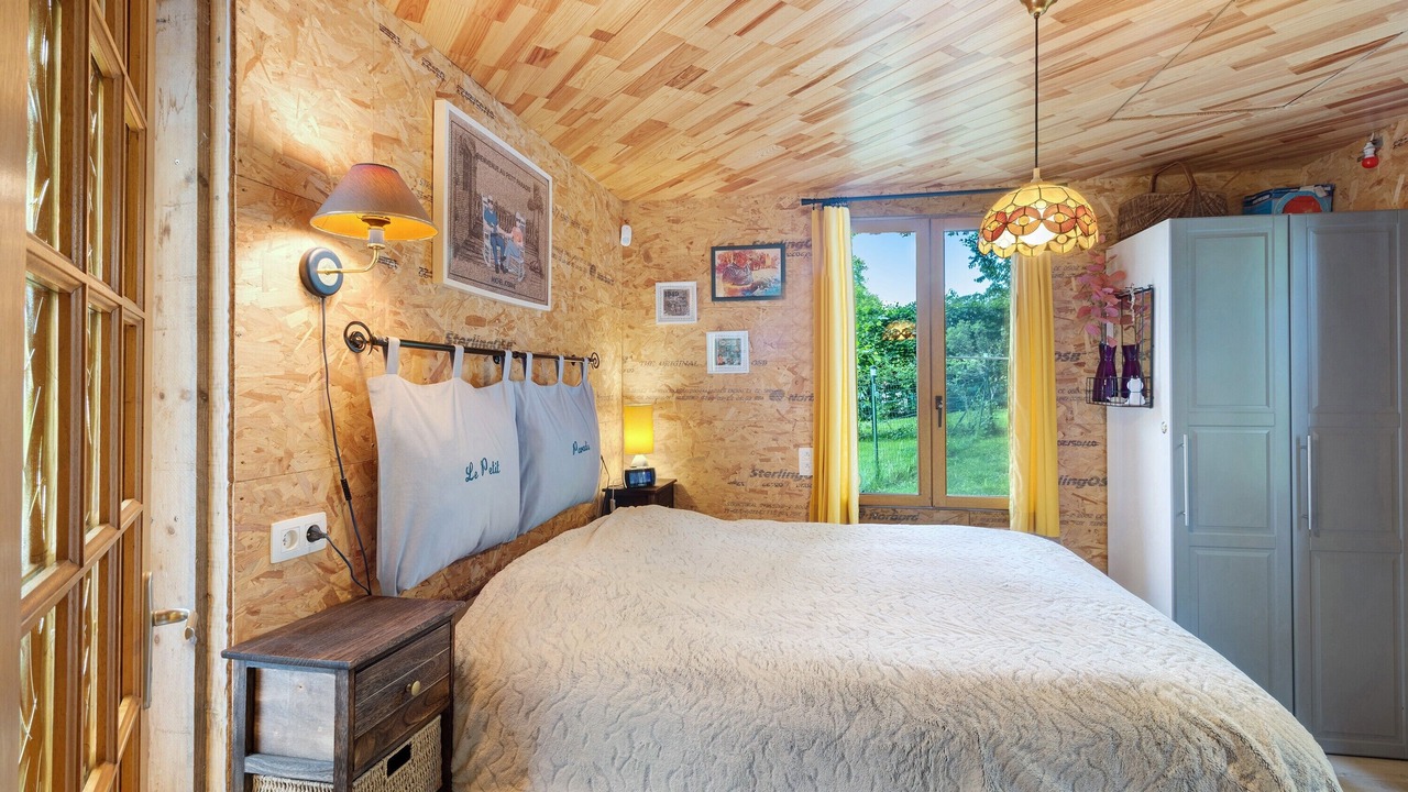 Photo of Bedroom in Saint-Chamassy