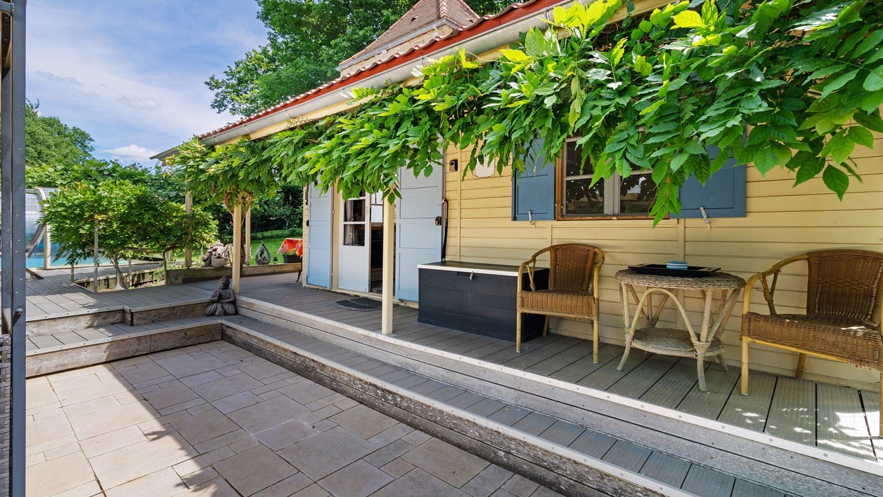 Photo of Patio Balcony in Saint-Chamassy